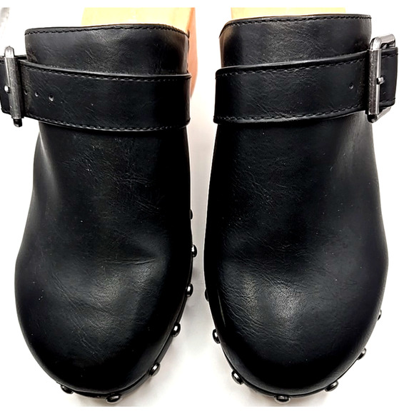 NWOT Maurices Demi Black Studded Clog Size 6 Slide On Wooden Block Heel 2 Inch - Picture 6 of 8